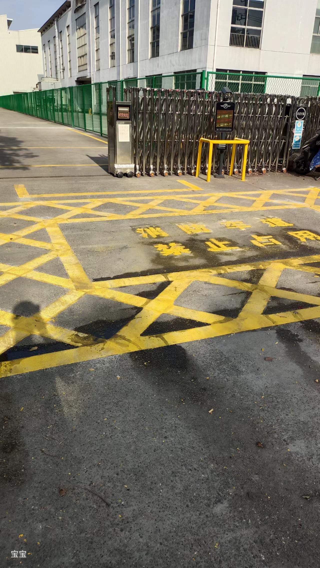 旅顺口马路划线